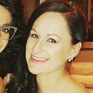 Meet your Posher, Raquel